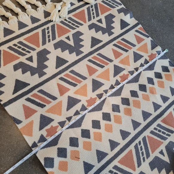 Geometric Patterned Rug with Tassels Boho Bath Mat Rug - Picture 7 of 7